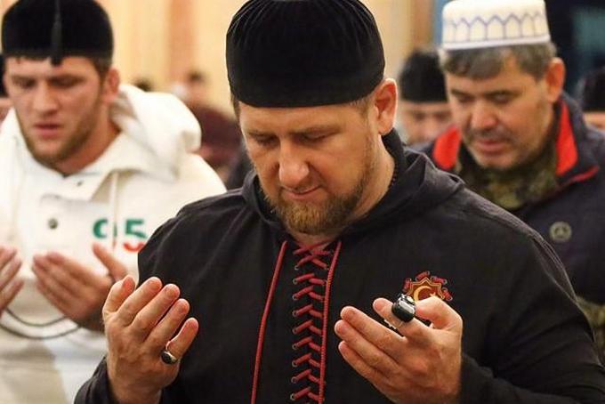 Верният на Кремъл чеченски лидер Рамзан Кадиров е в Украйна,